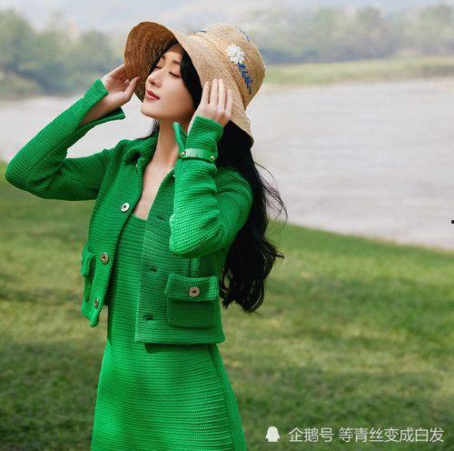 女配在豪门吃瓜书包网,女配逆袭，吃瓜成瘾